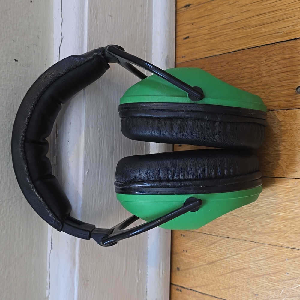Pro Ears ReVO, Passive Hearing Protection Earmuffs, Neon Green, VGUC, Youth